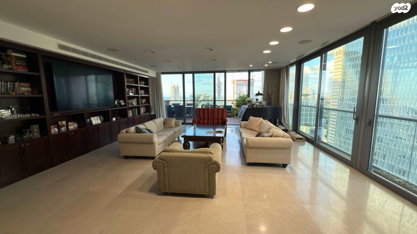 גג/ פנטהאוז, אלוף קלמן מגן 3, גני שרונה, קרית הממשלה, תל אביב יפו