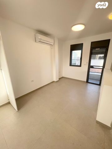 בניין מגורים, נתן הנביא, התקוה, בית יעקב, נווה צה"ל, תל אביב יפו