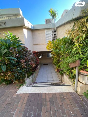 גג/ פנטהאוז, הרופא זלוצ'יסטי, אחוזה, חיפה