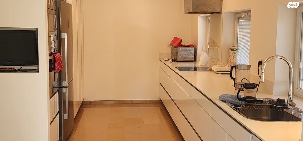 דירה, עמינדב, גבעת חנניה, אבו תור, ירושלים