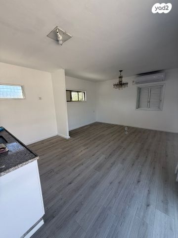 דו משפחתי, רמת חן, רמת גן