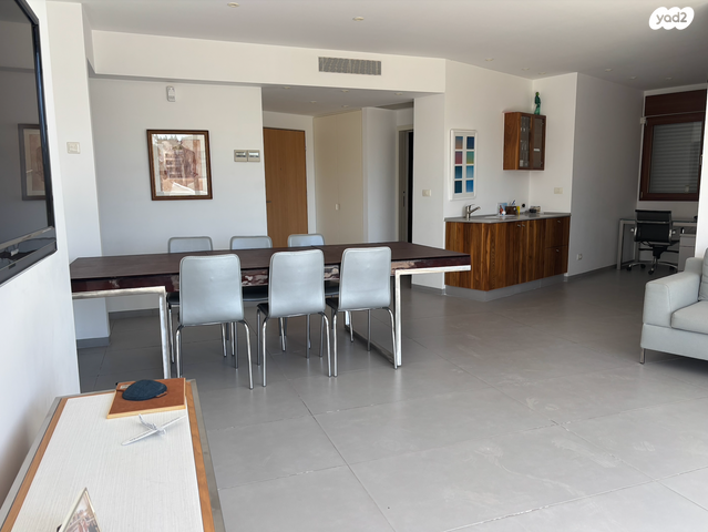 דירה, ג'ורג' וושינגטון 12, טלביה, קוממיות, ירושלים