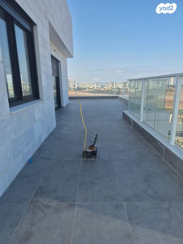 גג/ פנטהאוז, דרך דגניה, קרית השרון, נתניה