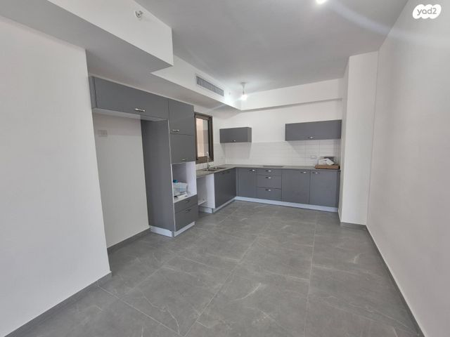 דירה, בורוכוב, צפון מערב מרכז העיר, נתניה