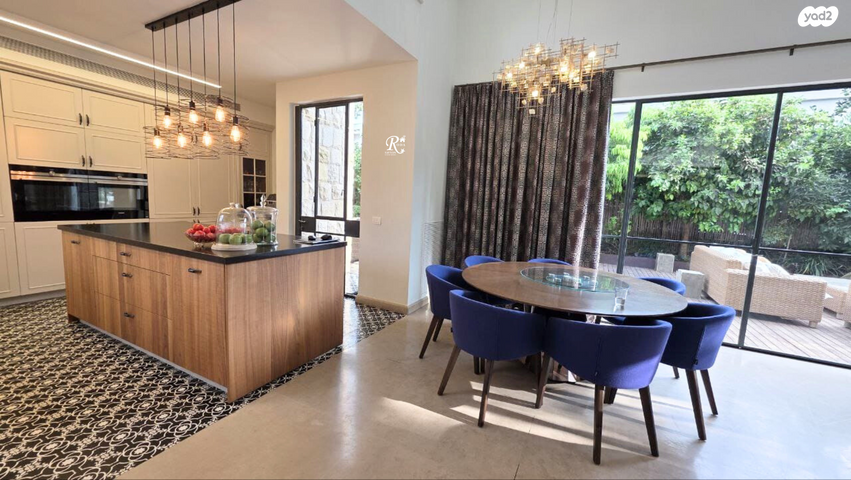 בית פרטי/ קוטג', סביון