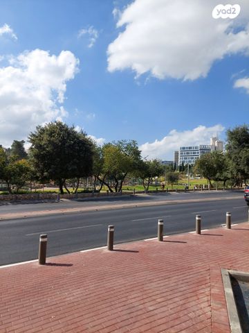 דירה, שדרות בן צבי, נחלאות, שערי חסד, ירושלים