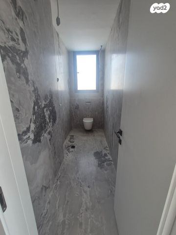 גג/ פנטהאוז, דרך דגניה, קרית השרון, נתניה