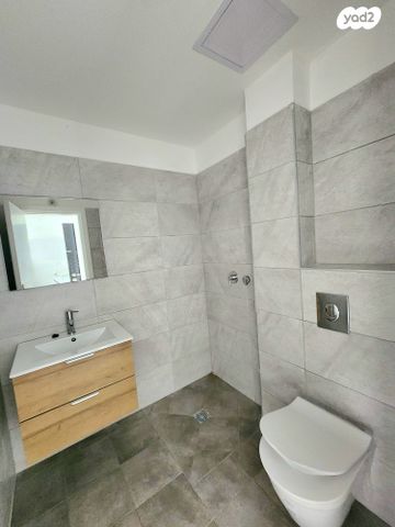 דירה, הגדוד העברי 20, קרית ויצמן, רעננה