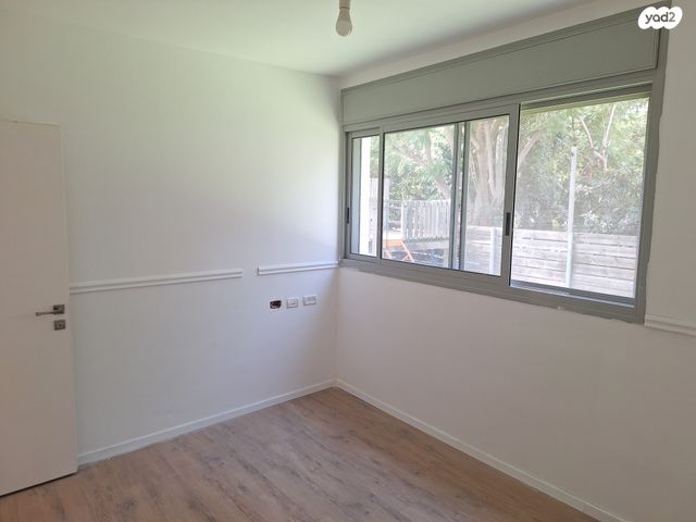 דירת גן, הקישון, רעננה