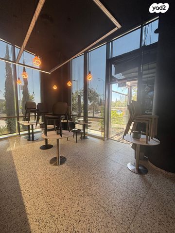 חנויות/ שטח מסחרי, מודיעין מכבים רעות