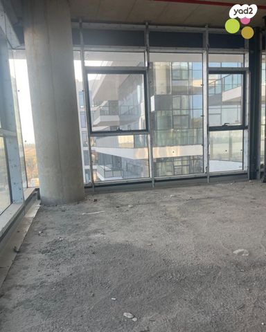 משרדים, בנימינה גבעת עדה