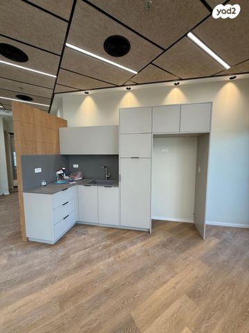 משרדים, רמת גן