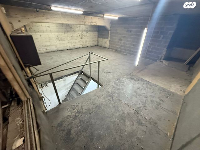 חנויות/ שטח מסחרי, ברוך הירש, אזור תעשיה צפון, בני ברק