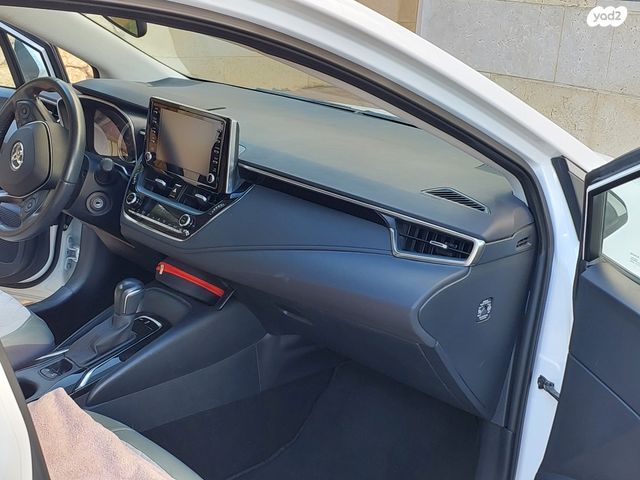 טויוטה קורולה