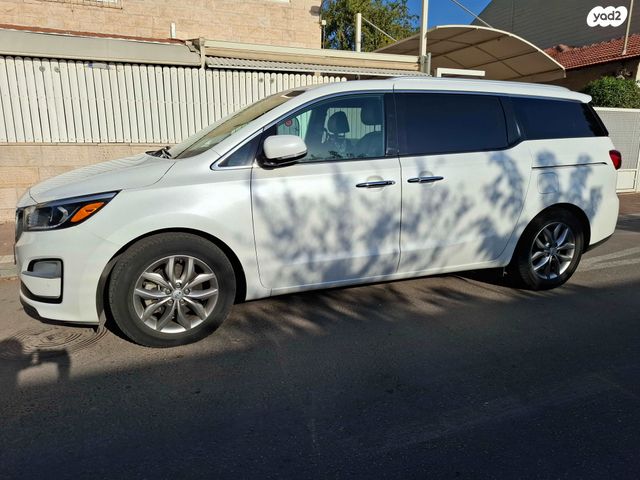 מודעת רכב קיה קרניבל