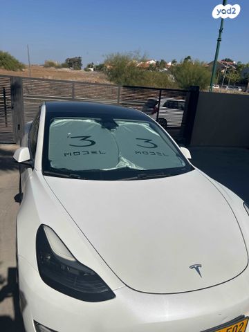 מודעת רכב טסלה מודל 3