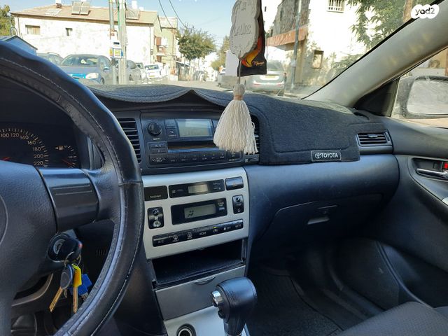 מודעת רכב טויוטה קורולה