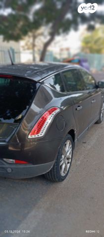 לנצ'יה דלתא