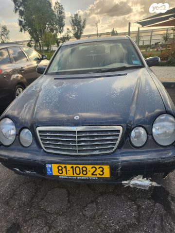 E-class Luxury E 240 אוט׳ 2.4 (170 כ״ס) [2000-2000]