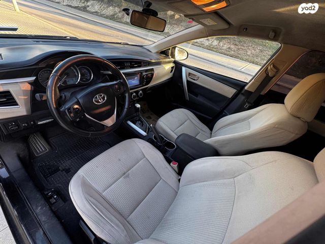 טויוטה קורולה