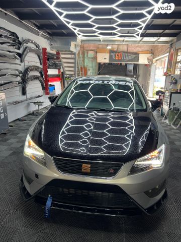 מודעת רכב סיאט לאון