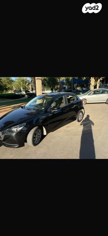מודעת רכב מאזדה 2