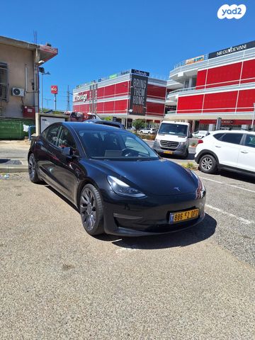 טסלה מודל 3