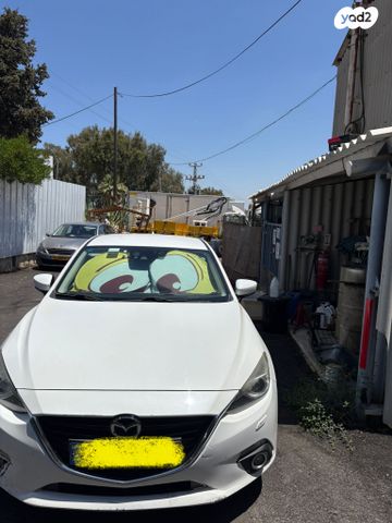 מודעת רכב מאזדה 3