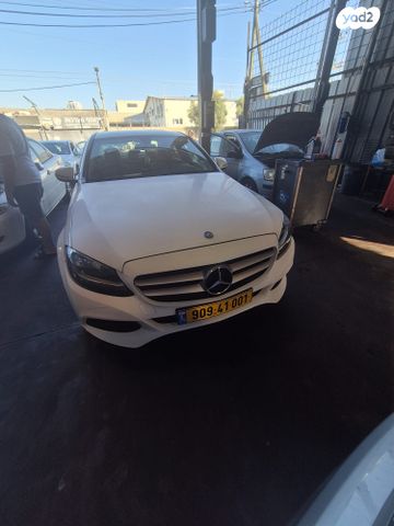 מודעת רכב מרצדס-בנץ C-class