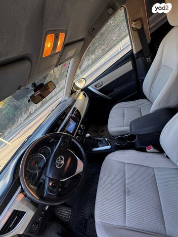 טויוטה קורולה