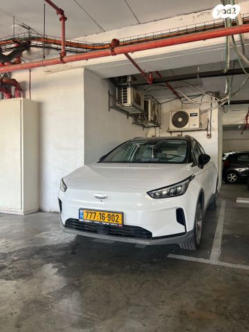 מודעת רכב ג׳ילי Geometry C