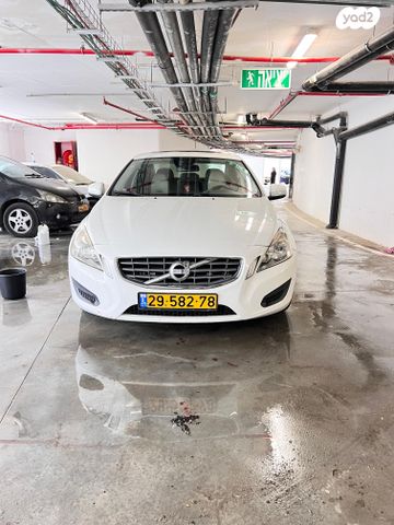 S60 Active אוט׳ בנזין 2.0 (203 כ״ס)