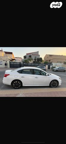 ניסאן סנטרה