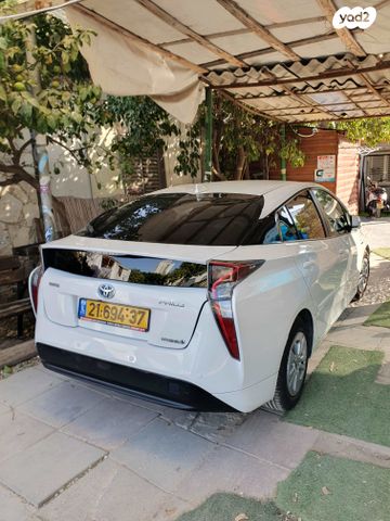 מודעת רכב טויוטה פריוס