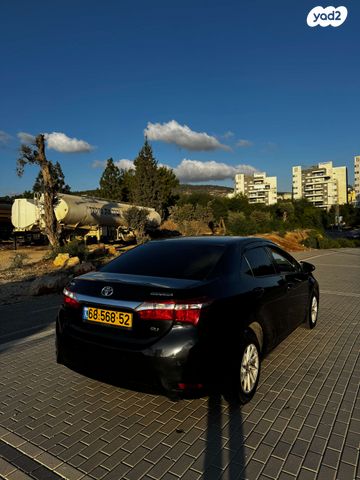 טויוטה קורולה