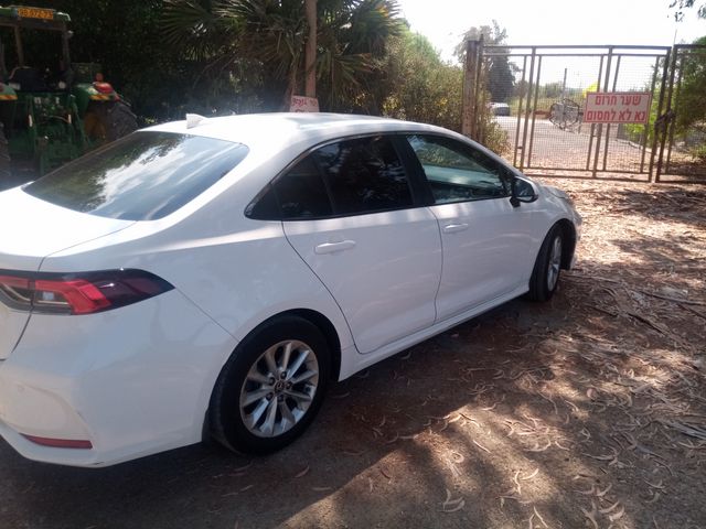 מודעת רכב טויוטה קורולה