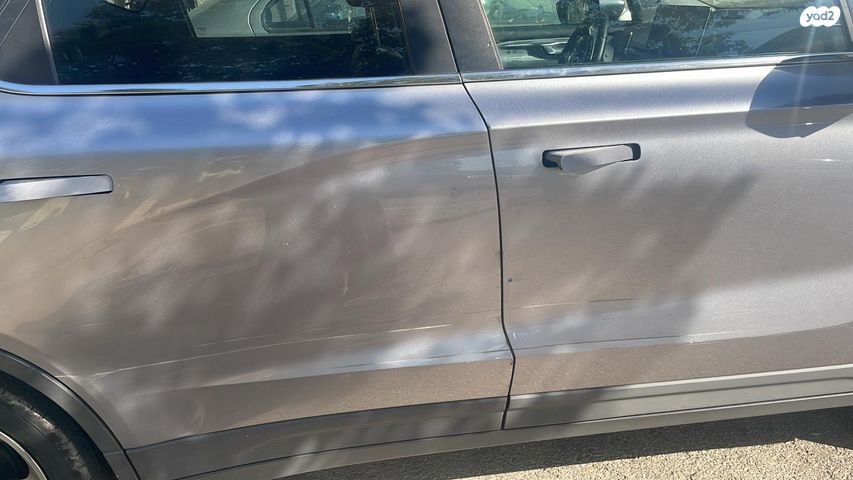 מודעת רכב ג׳ילי Geometry C