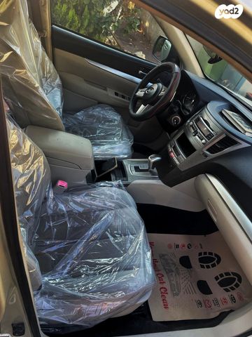 סובארו B4/לגאסי