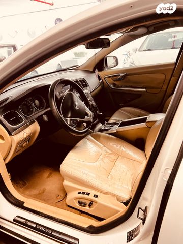 וולוו S60