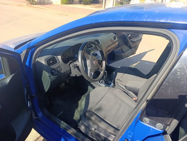 פולקסווגן פולו 