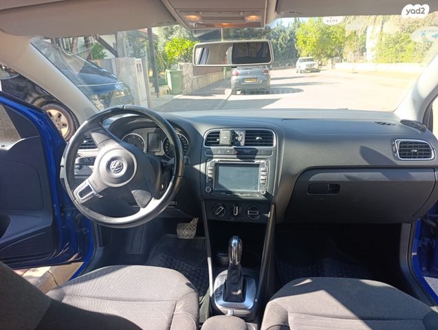 פולקסווגן פולו 