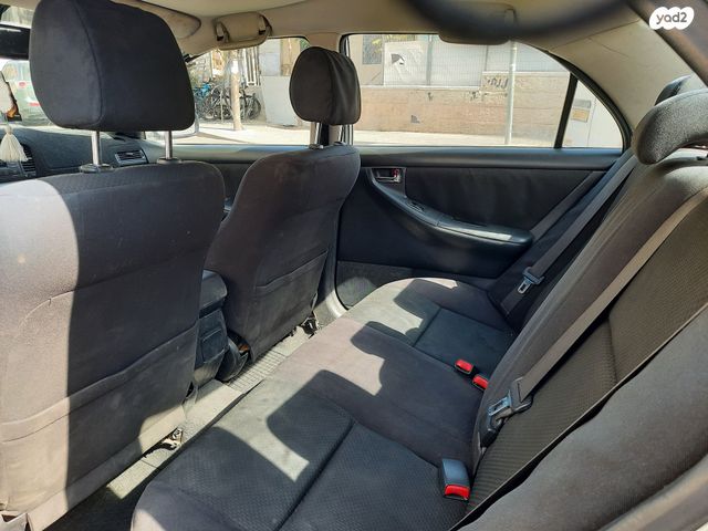 טויוטה קורולה