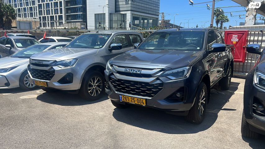 איסוזו די-מקס