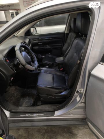 מיצובישי אאוטלנדר