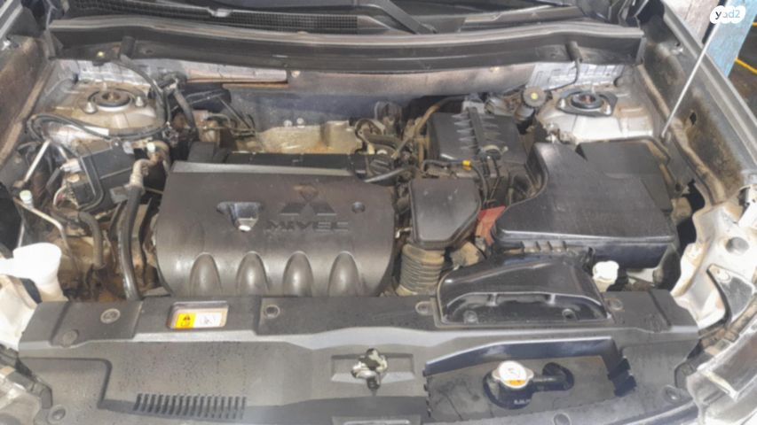 מיצובישי אאוטלנדר