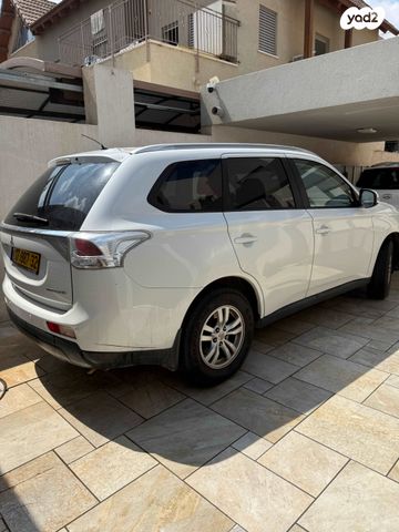 מיצובישי אאוטלנדר