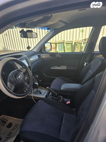 סובארו פורסטר