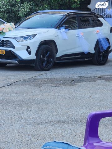 טויוטה RAV4
