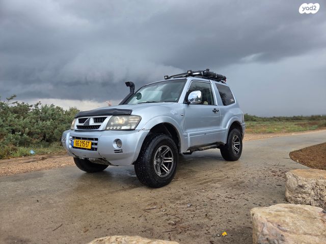 מיצובישי פג'רו