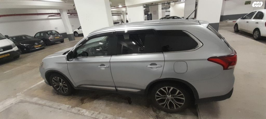 מיצובישי אאוטלנדר